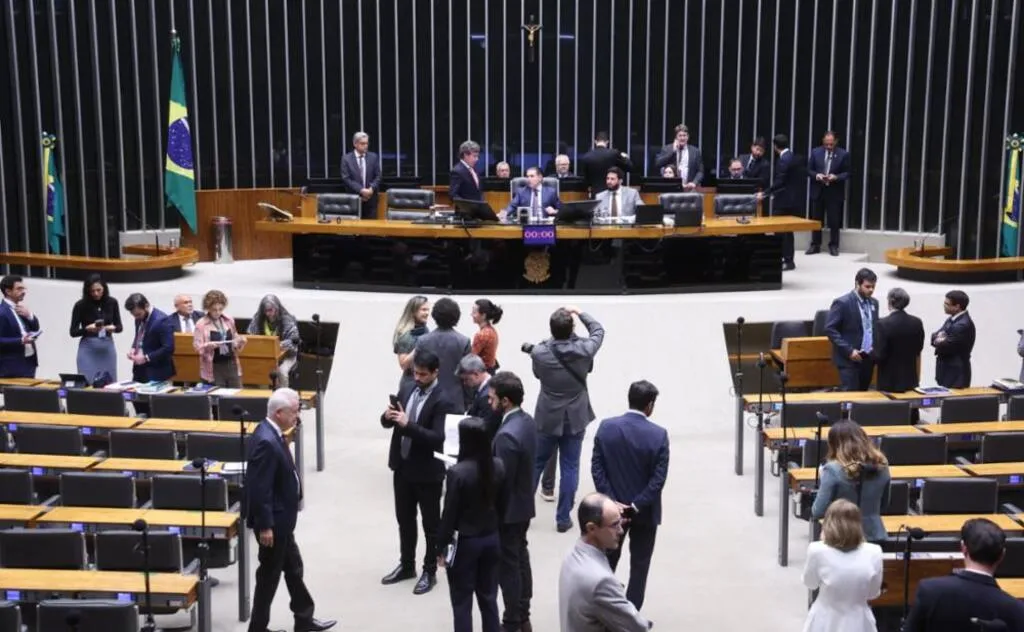 Imagem mostra plenário da Câmara dos Deputados