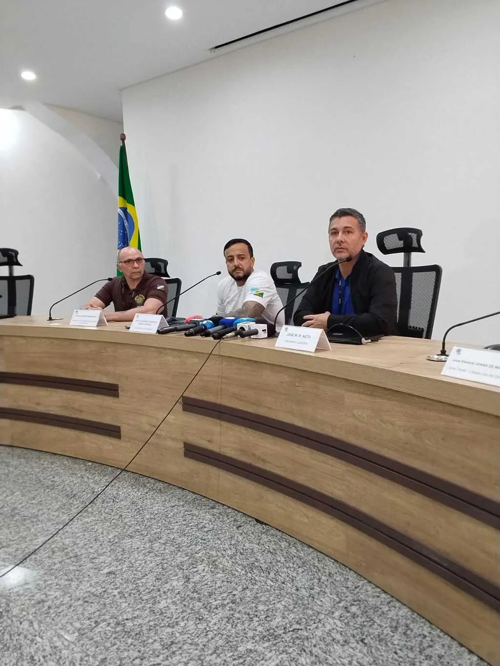 Imagem mostra coletiva do Tribunal Regional Eleitoral de Roraima